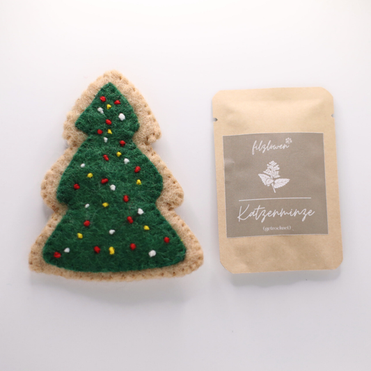 "Cookie", der Weihnachtsbaum mit Katzenminze